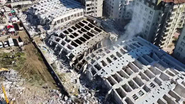 6 Şubat Depremi Sonrası Yıkılan Rönesans Rezidans Davası Mahkemede