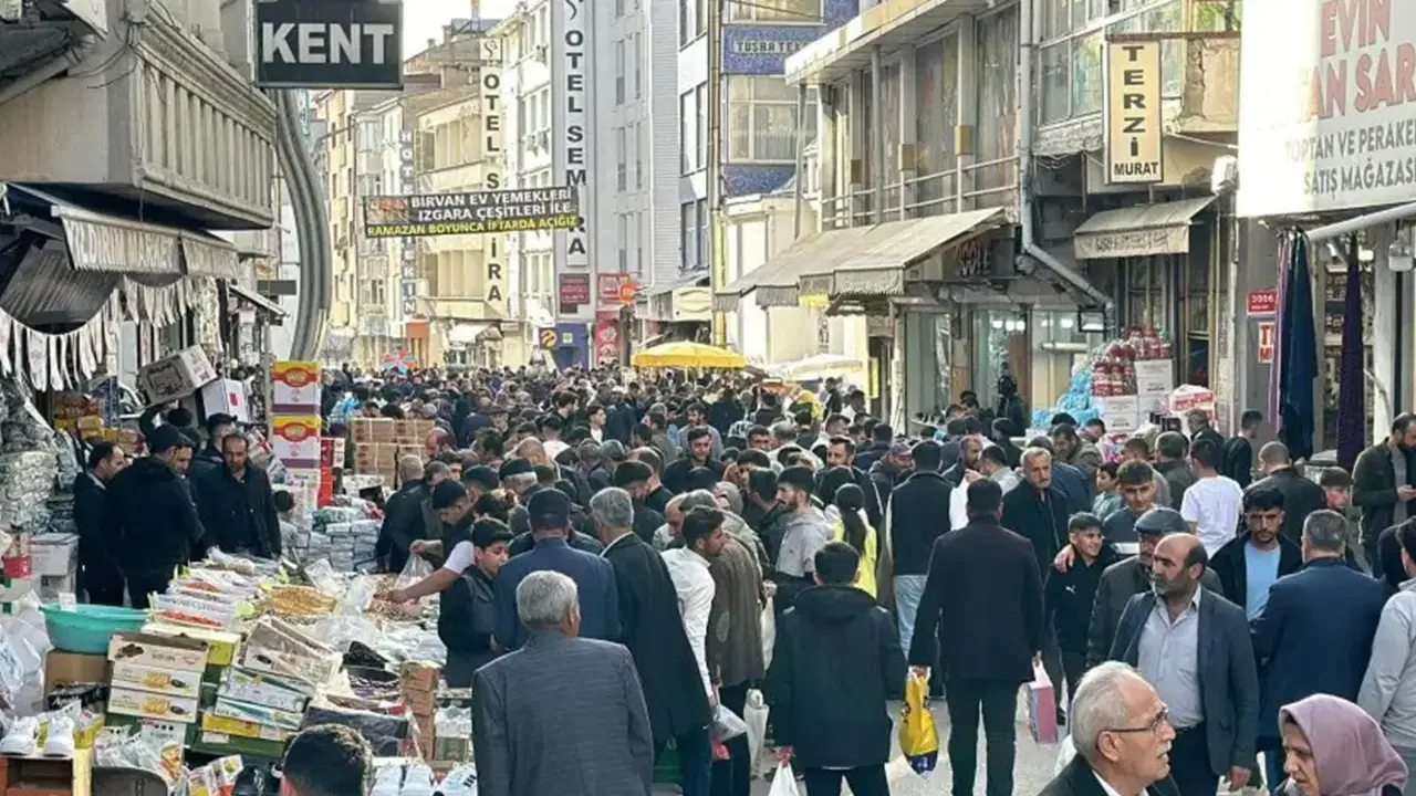 İran’daki Savaş Van Ekonomisini Vurdu: Esnaf Zor Günler Yaşıyor