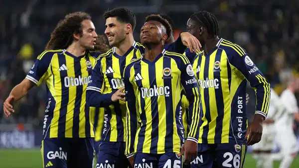 FENERBAHÇE YOĞUN FİKSTÜRE HAZIRLANIYOR: DERBİLER VE KRİTİK MAÇLAR ÖNCESİ SAMANDIRA’DA SEFERBERLİK
