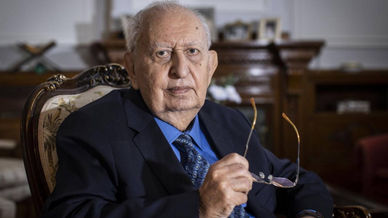 ESKİ TBMM BAŞKANI HÜSAMETTİN CİNDORUK HAYATINI KAYBETTİ