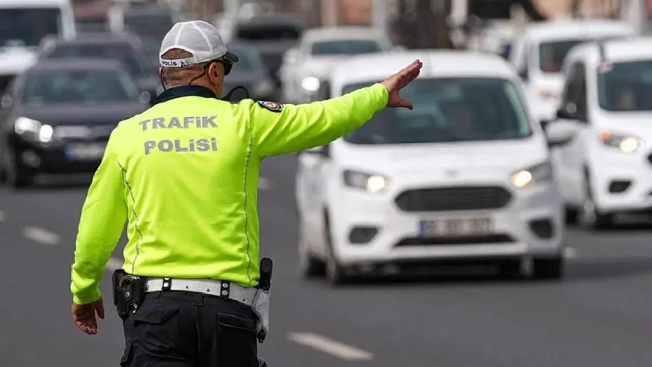 İstanbul’da Yarın Bu Yollar Trafiğe Kapatılacak